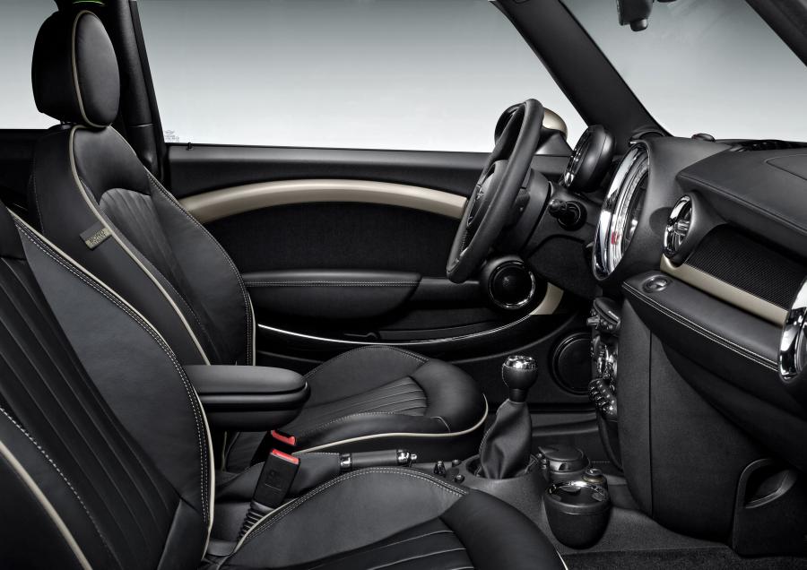  Mini Clubman Cooper S Bond Street Black 2013 года  (фото 9 из 18)